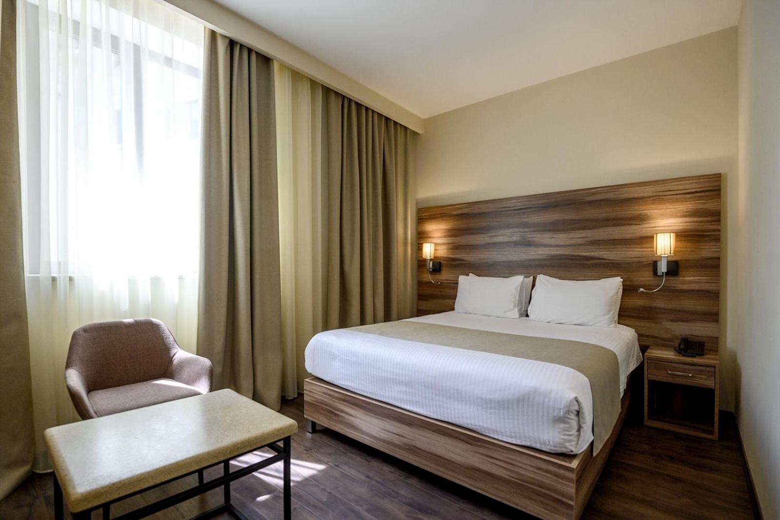 Nacho Hotel 耶烈万 外观 照片