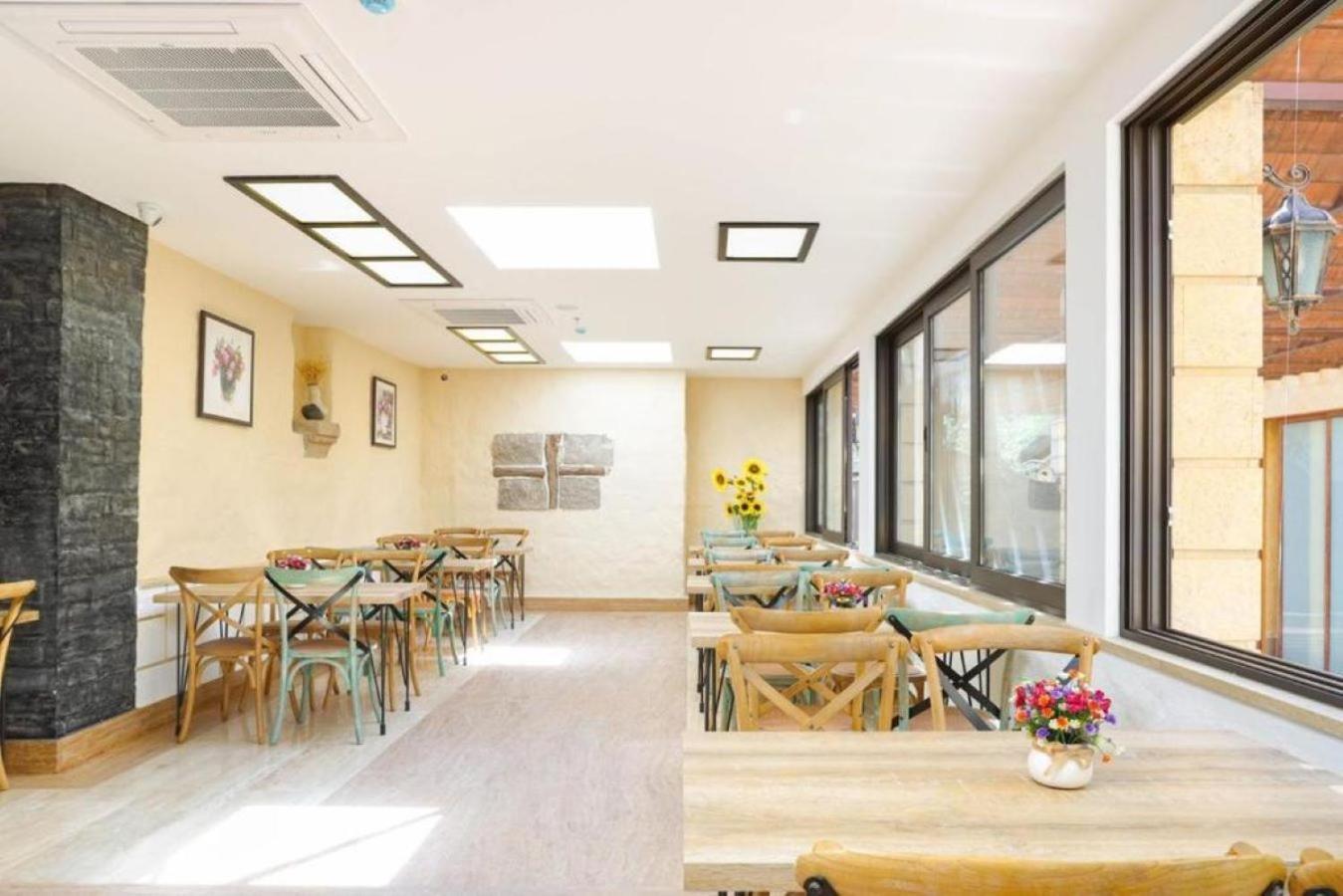 Nacho Hotel 耶烈万 外观 照片