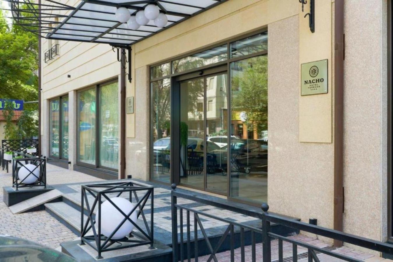 Nacho Hotel 耶烈万 外观 照片